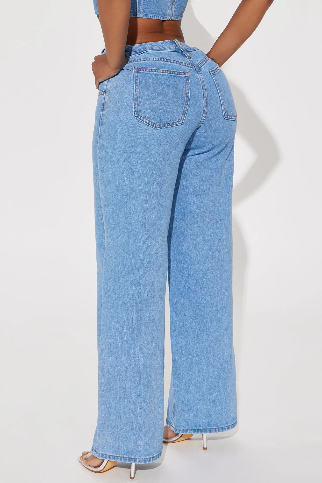 Bitter Sweet Straight Leg Jeans - Light Wash