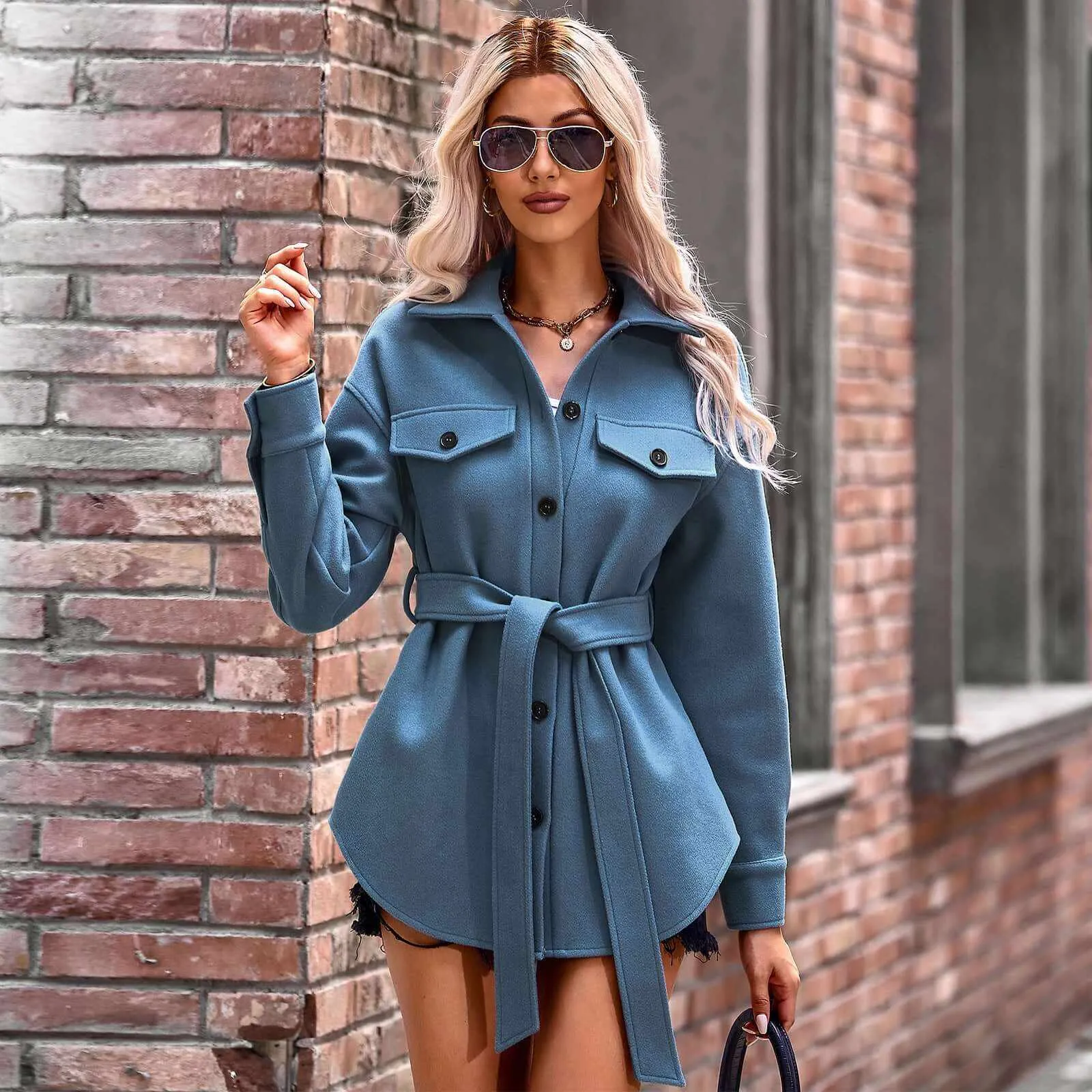 Glow Chic's Fashionable Woolen Coat