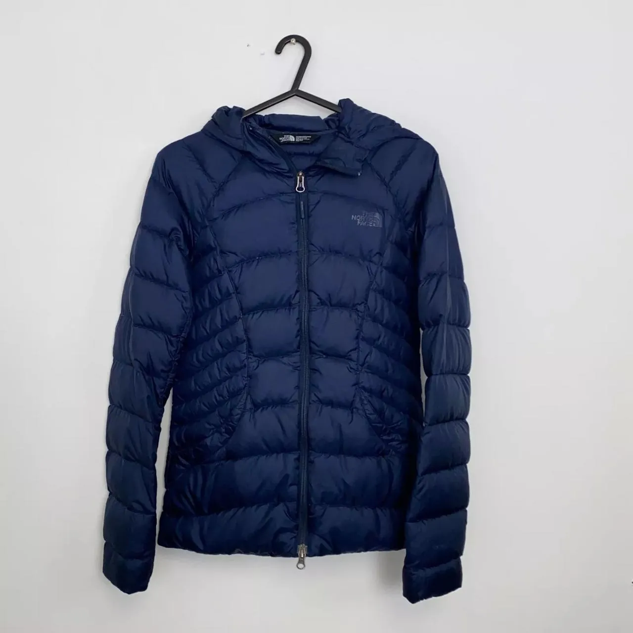 Preowned The North Face Womens 700 Down Lightweight Puffer Jacket Size XS Navy TNF Fall [Perfect fall jacket]