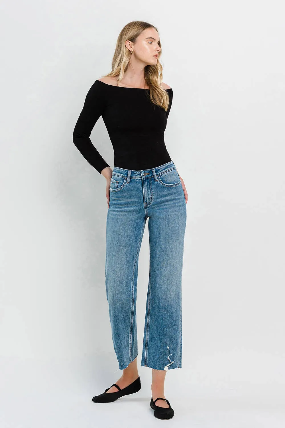 The Fit Is Everything Cropped Jeans (Medium Wash)