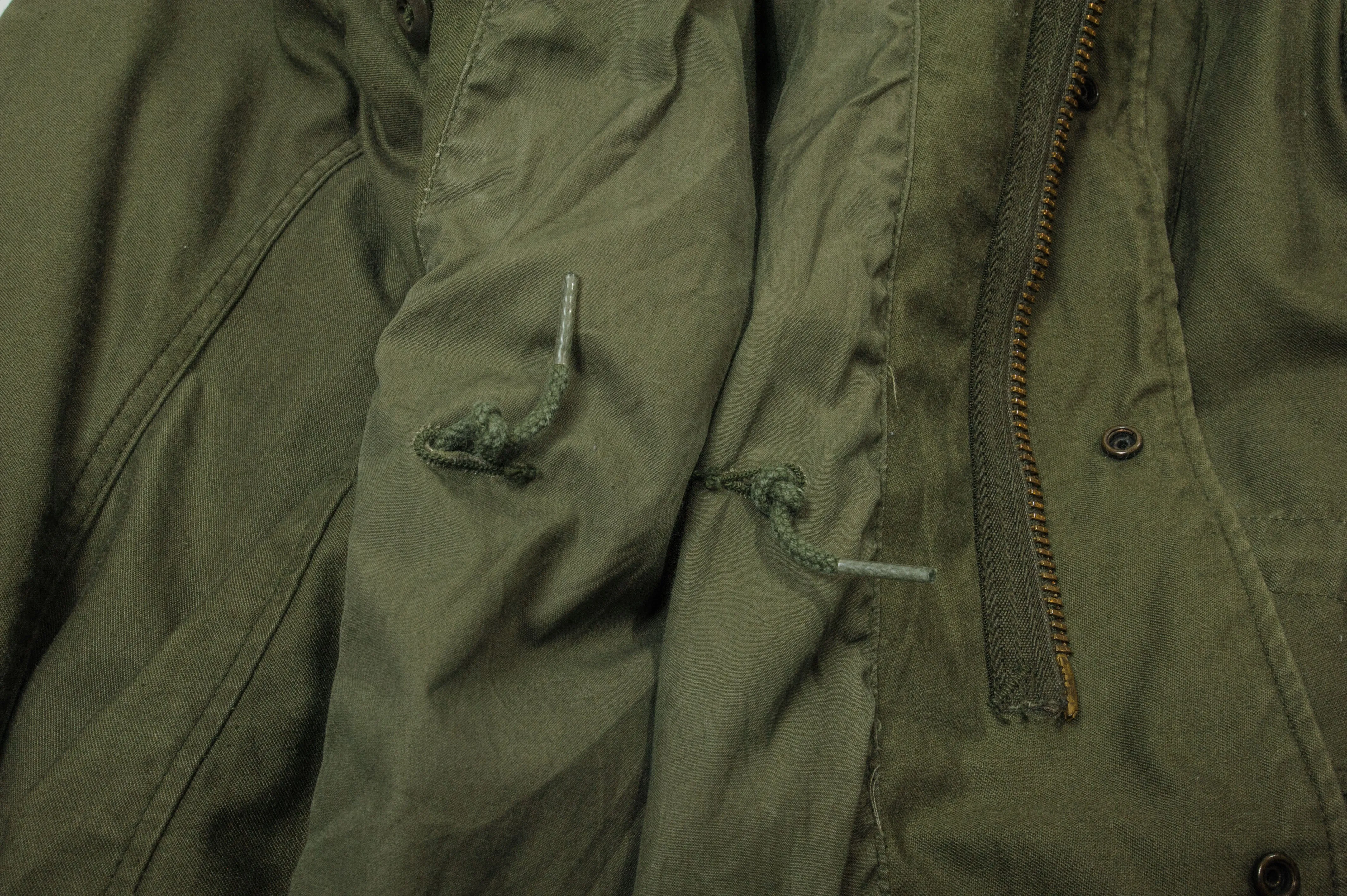 VINTAGE US ARMY M-1965 M65 FIELD JACKET 1974 VIETNAM WAR SIZE MEDIUM REGULAR