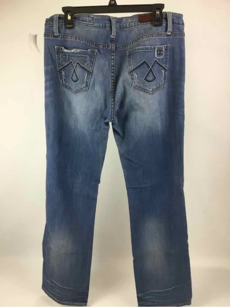 Yaso Women Size 11/12 Blue Distressed straight leg Jeans